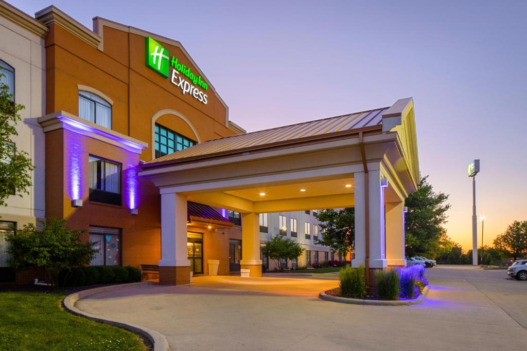 Holiday Inn Express Bloomington West an IHG Hotel Main image 1